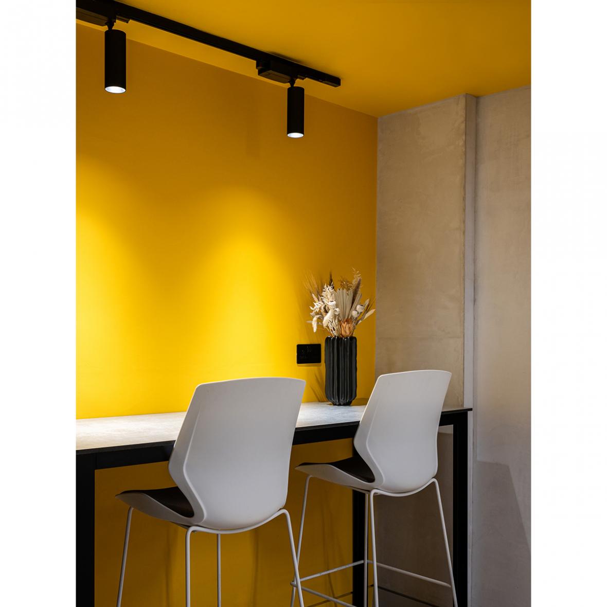 <img src="WEBSITE - (8052)_014.jpg" alt="ROSTRUM - converted warehouse and office fit out in Covent Garden by PLANSTUDIO ARCHITECTURE"/>